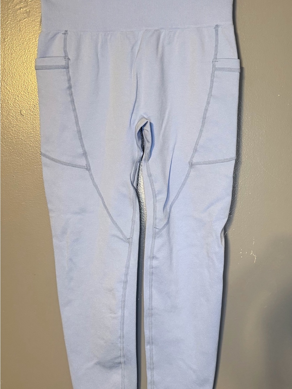OQQ High-Waist Light Blue Active Leggings with Side Pockets